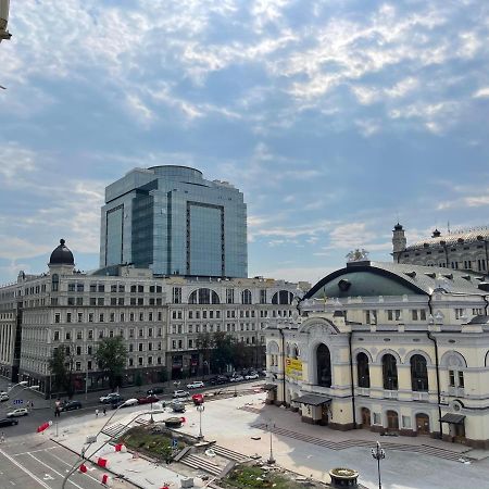 Amazing Opera View Appartement Kiev Buitenkant foto
